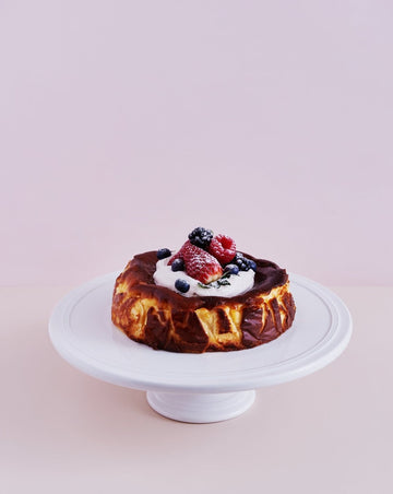 Basque cheesecake topped with Earl Grey cream and caramelised crust – Ontico Patisserie
